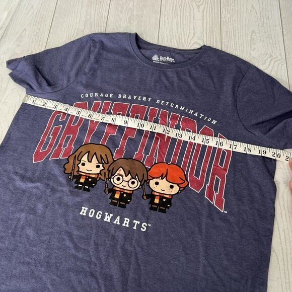 Wizarding World Harry Potter Gryffindor Tee - Picture 3 of 7
